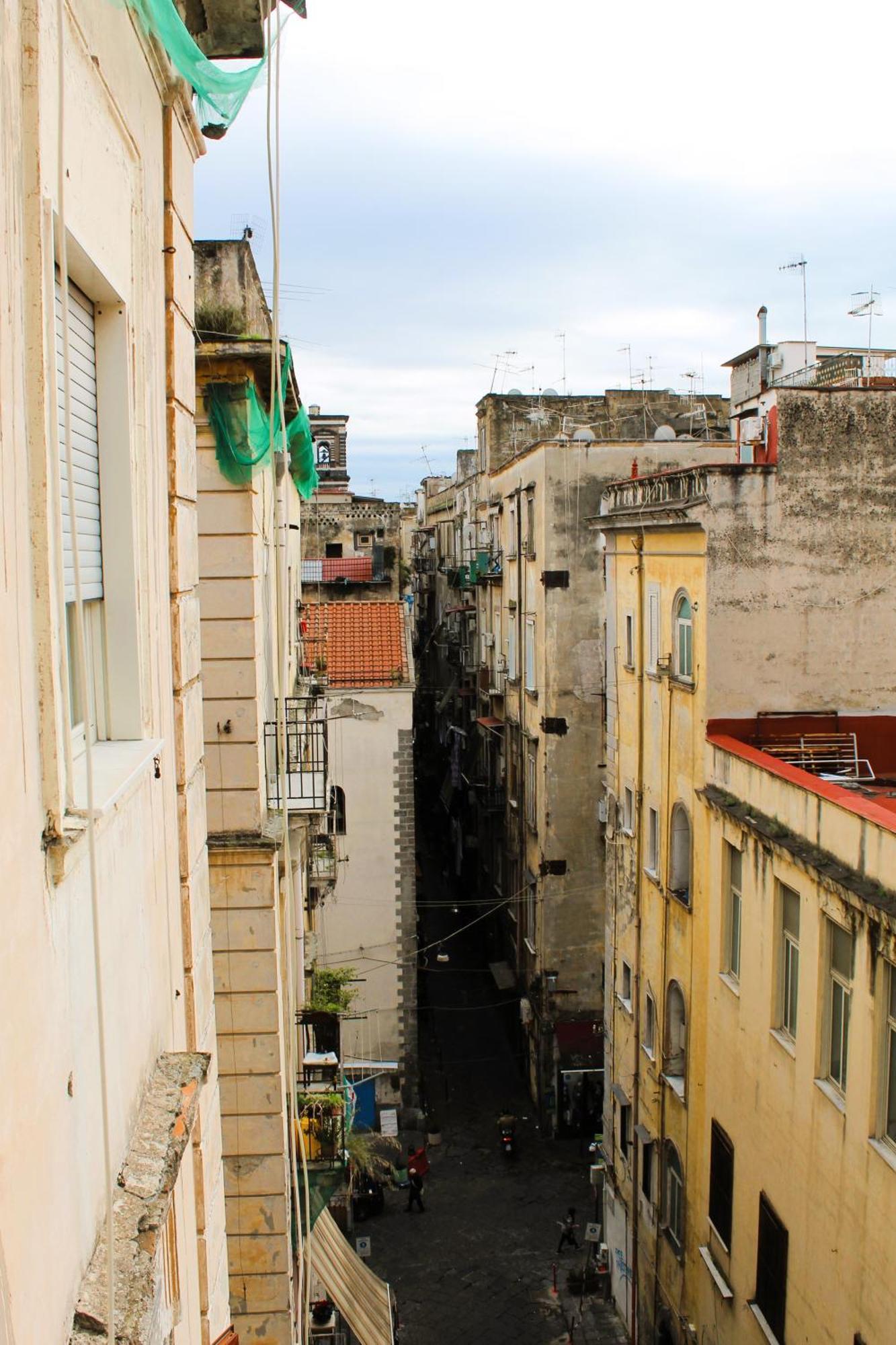 Blackwoody Contemporary Rooms - Napoli Centro Storico Екстериор снимка